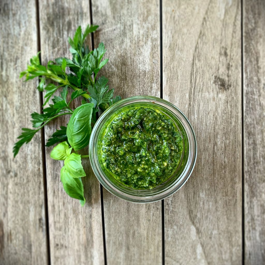 Grünes Pesto | Homemadestuff - Soulfood & Heartpieces Grünes Pesto | Homemadestuff - Soulfood & Heartpieces